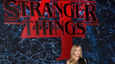 Millie Bobby Brown kommt zur Premiere der vierten Staffel von „Stranger Things“ in den Netflix Studios Brooklyn.