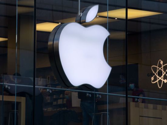 Das Dienstleistungsgeschäft von Apple floriert – und auch das iPhone verkauft sich nach wie vor.