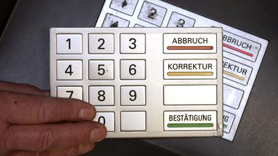 Datendiebe haben im laufenden Jahr wieder deutlich häufiger an Geldautomaten in Deutschland zugeschlagen.