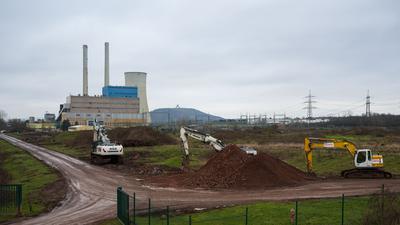 Am ehemaligen Kohlekraftwerk Ensdorf könnte das weltweit größte Werk für Halbleiter aus Silizumkarbid entstehen.