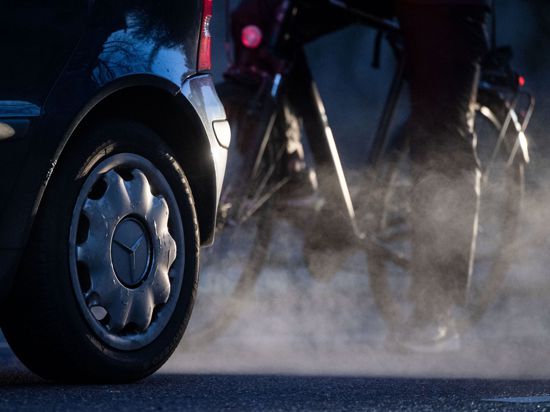 Allein in Deutschland muss Merceds-Benz zehntausende Diesel-Autos wegen des Vorwurfs einer illegalen Abgastechnik zurückrufen.