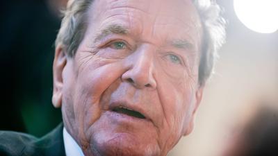 Ex-Kanzler Gerhard Schröder ist für den Aufsichtsrat des russischen Staatskonzerns Gazprom nominiert.