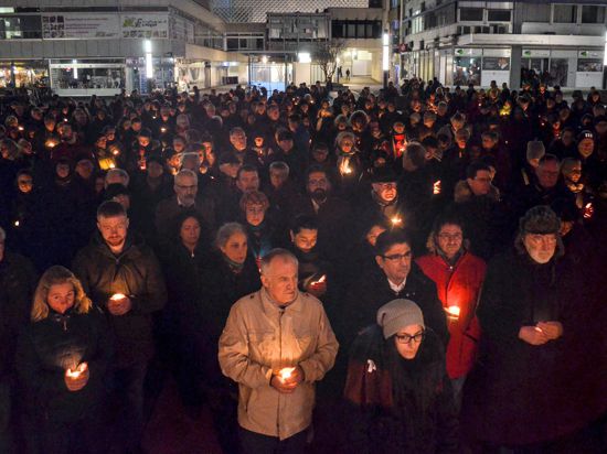 Lichtermeer: Hunderte von Friedenslichtern, die Pforzheimer in Zeiten vor der Pandemie am 23. Februar zum Gedenken an die Zerstörung 1945 entzündeten, wird es diesmal wieder geben. 