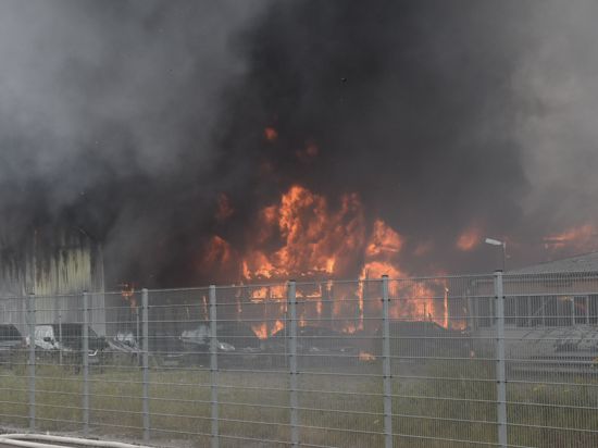 Großbrand bei Müllentsorger Alba In Pforzheim