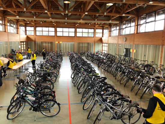 Eine Halle voller Räder: An diese Zeiten wollen die Bergdorf-Kickers in Büchenbronn am 11. März wieder anknüpfen, wenn der traditionelle Fahrradmarkt wieder stattfinden kann. 
