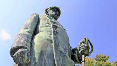 Eiserner Kanzler: Bismarck-Statue steht stramm im Pforzheimer Stadtgarten