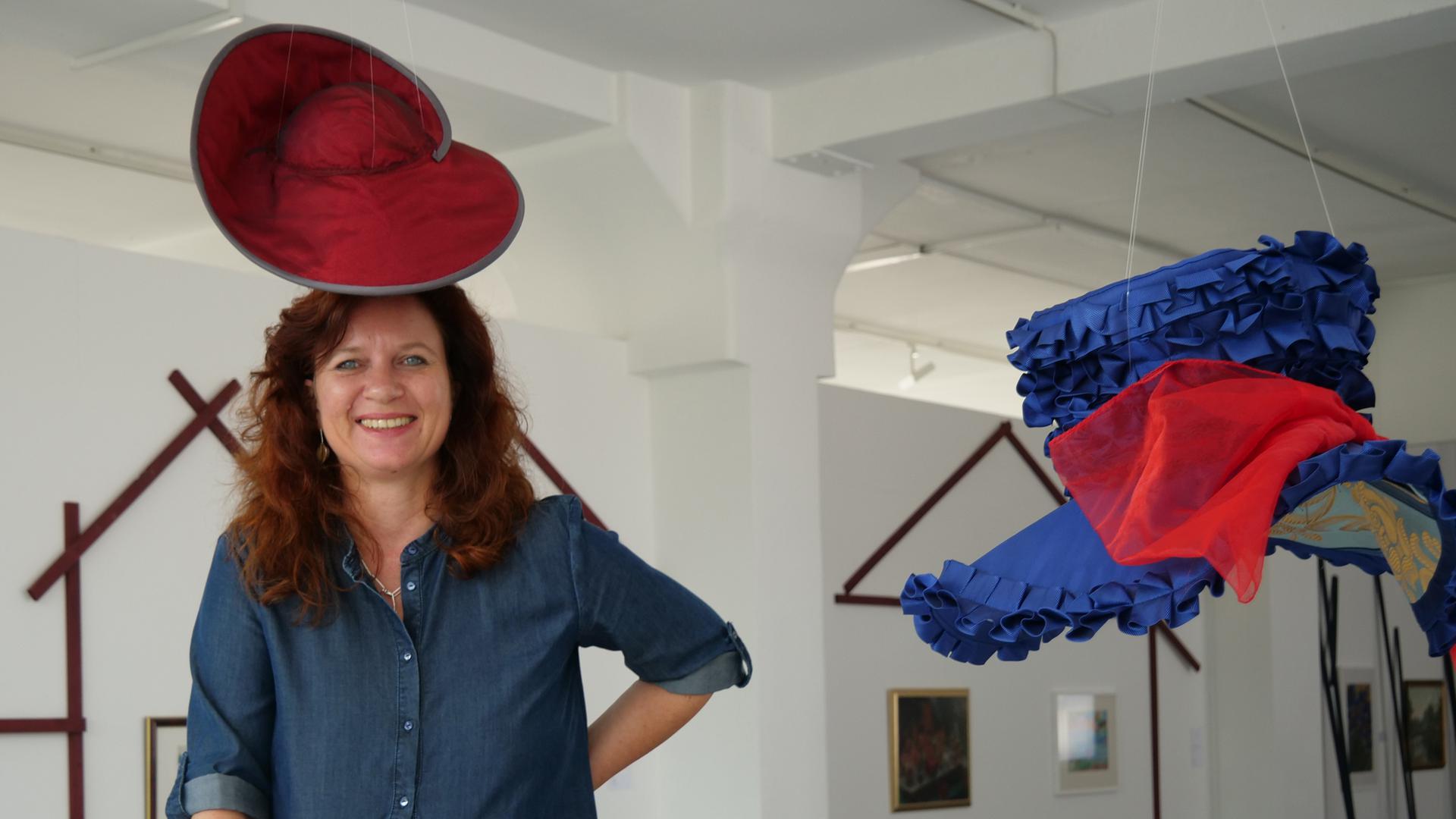 Susanne Reinmüller mit Hut