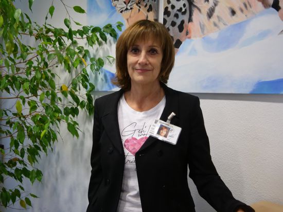 Ingrid Thiel ist eine der ehrenamtlichen Helfer in der Justizvollzugsanstalt Heimsheim. Seit 2018 unterrichtet sie Insassen in der englischen Sprache und hilft bei Bewerbungen