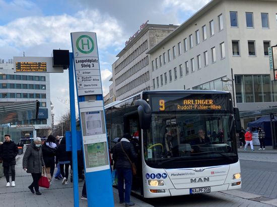 Busverkehr in Pforzheimer Innenstadt