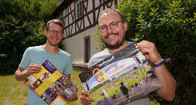 Sind „optimistisch angespannt“: Jan Schickle aus Remchingen (links) und Raphael Beil aus Dürrn freuen sich auf den Badentreff, der am Freitag in Oberacker startet.