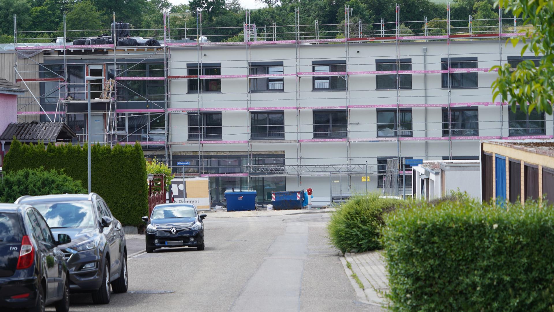 In der Steiner Wilhelmstraße wird derzeit ein Seniorenheim gebaut. 100 vollstationäre Pflegeplätze sollen dort in einem modernen Gebäude entstehen.