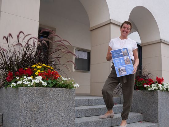 Nieferns Bürgermeisterin Birgit Förster hat innerhalb kürzester Zeit zusammen mit mehreren Künstlern aus der Region ein Benefiz-Konzert mit Sundowner-Schwimmen zugunsten der Hochwasseropfer auf die Beine gestellt