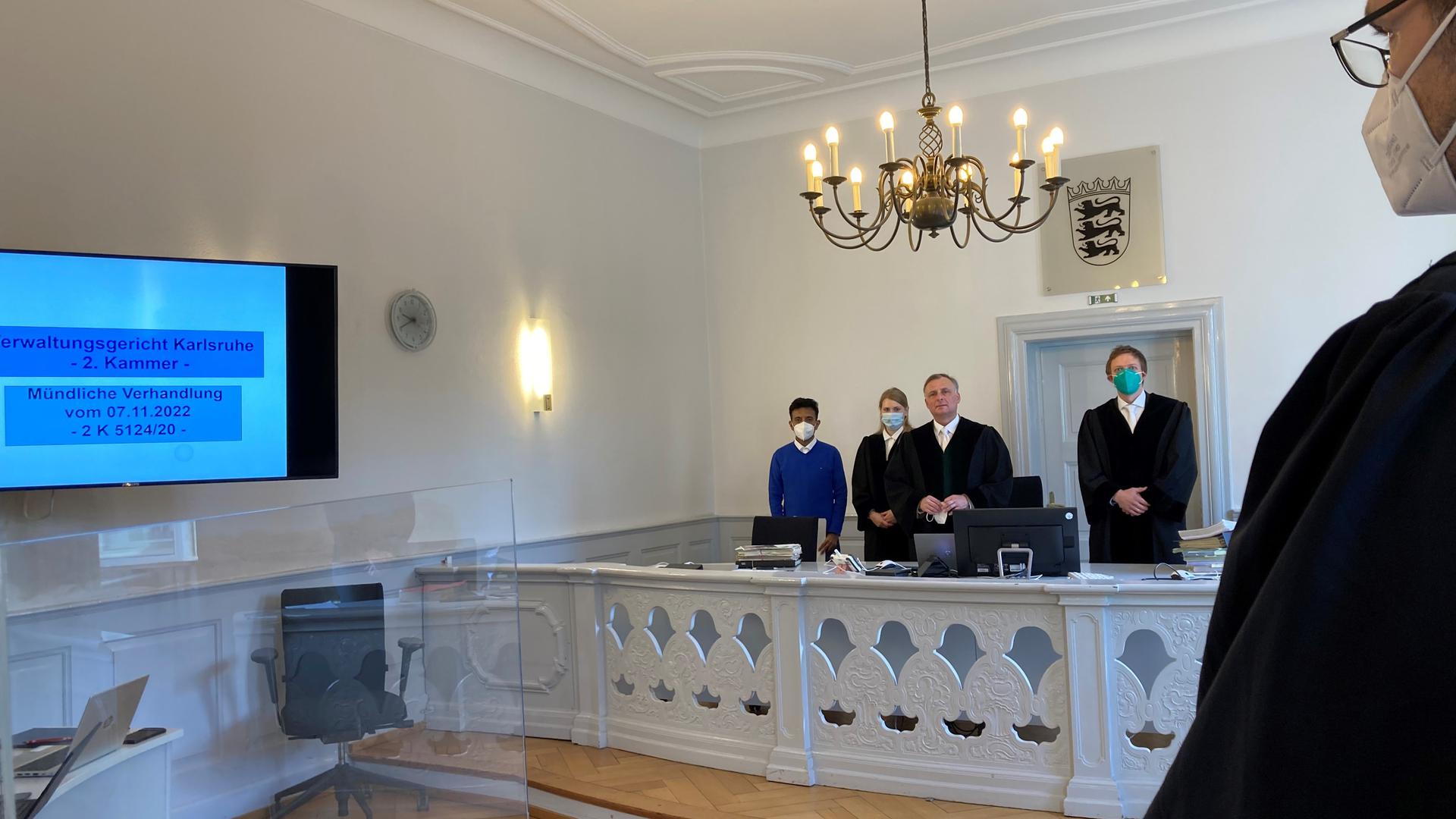  Klage gegen Lärm im Herrenstriet beschäftigt die zweite Kammer des Verwaltungsgerichts mit Beisitzer Butt, Richterin Fadt, dem Vorsitzenden Thomas Haller und Valentin Roden.