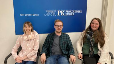 Besonders sensibel: Clara Schubert (links), Brian Schucker und Betreuerin Lisa Gasde vom Internationalen Bund in Pforzheim klären über Autismus auf.