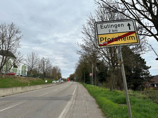 Die Bundesstraße 10 in Höhe des Pforzheimer Ortsausgangs 