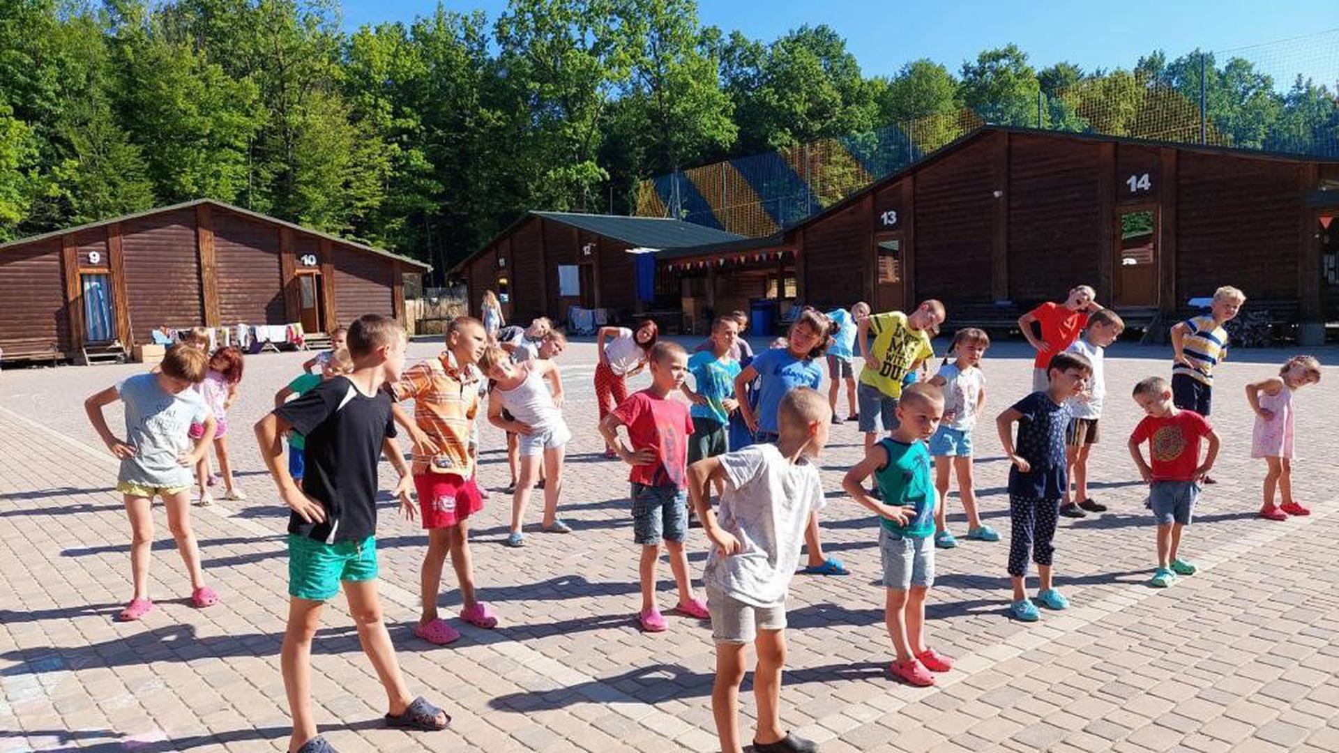 Die Bilder der Kinder aus Czernowitz zu sehen, wie sie einen weitestgehend normalen Alltag leben können, gibt auch den Helfern des Pforzheimer Bündnis für die Ukraine Hoffnung