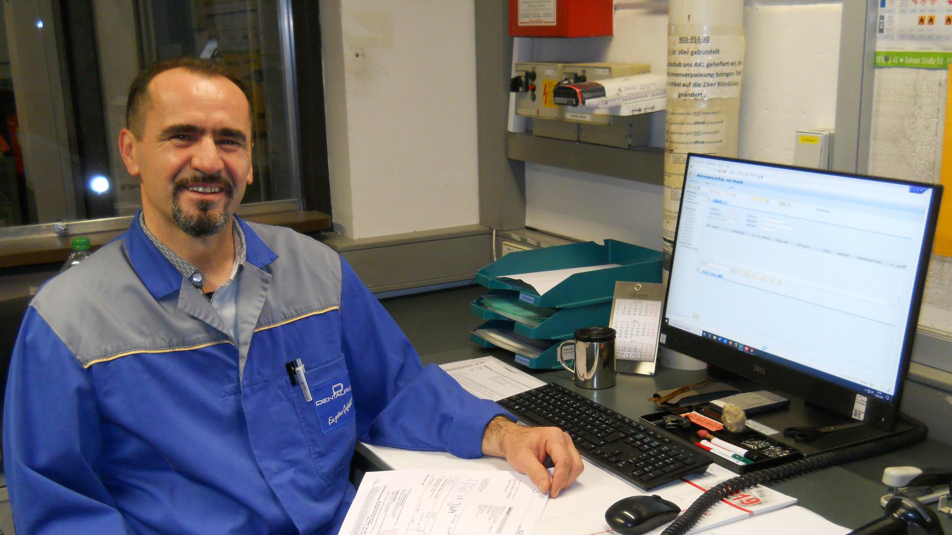 Mustafa Avni, stellvertretender Kostenstellenleiter Lager und Logistik bei Dentaurum