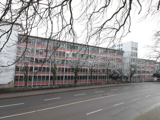 Platz für bis zu 500 Flüchtlinge: Die Stadt Pforzheim will Teile des ehemaligen Thales-Geländes anmieten.
