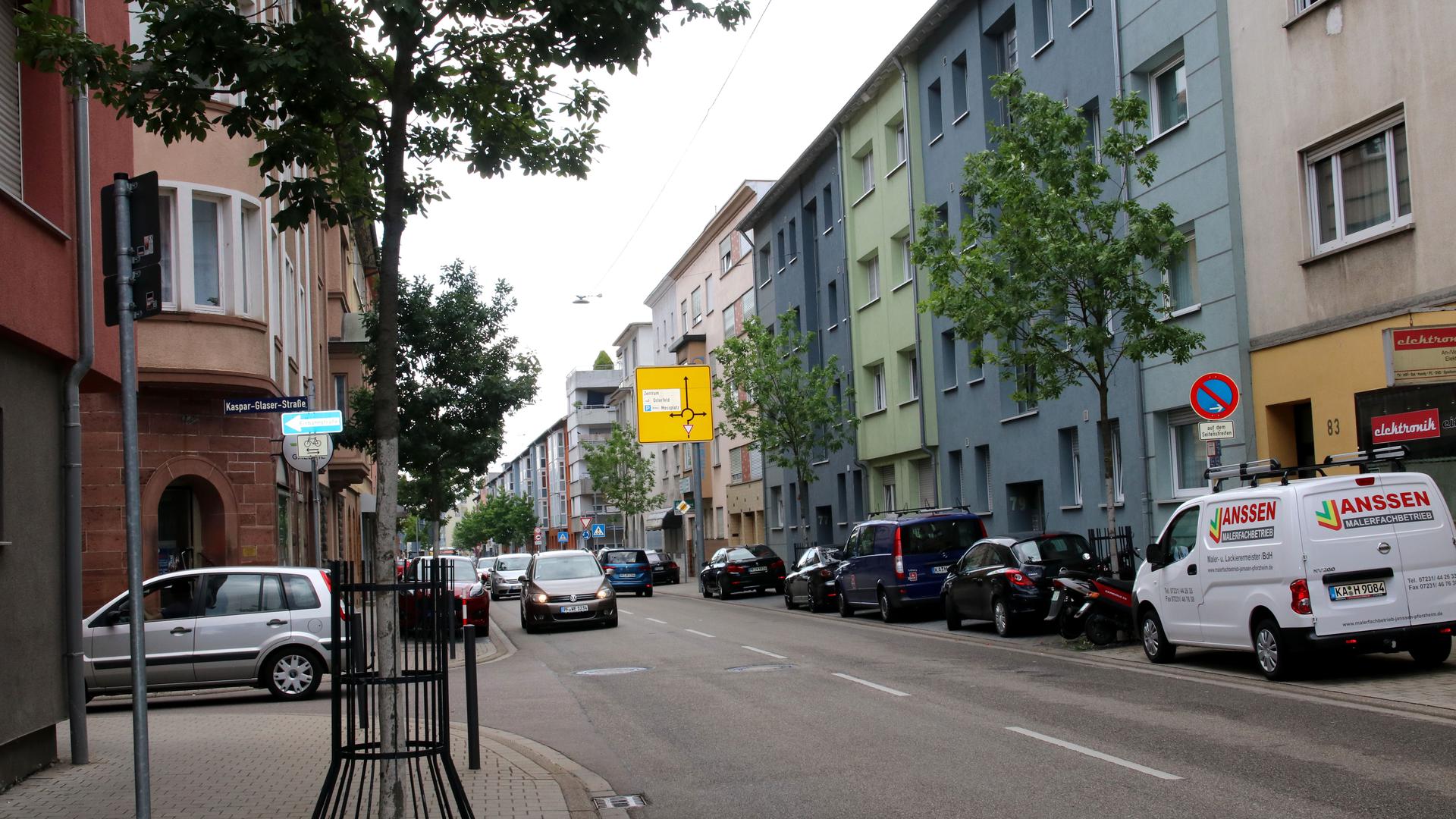 Kaiser-Friedrich-Straße Pforzheim, Höhe Hausnummer 77, Kaspar-Glaser-Straße