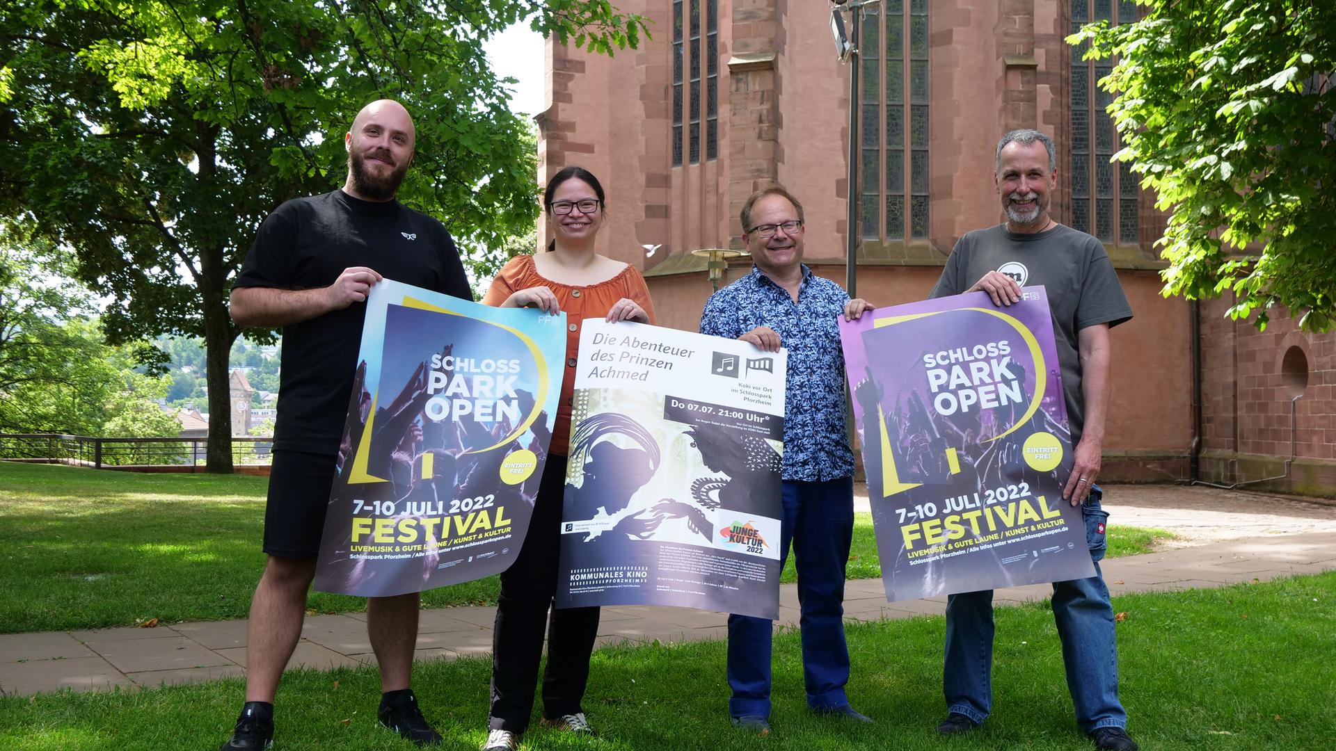 Für das Schlosspark Open Festival im Juli ist alles bereitet, versichern Tobias Gay, Sarah Münzer, Alexander Weber und Jörg Schneider (von links) 