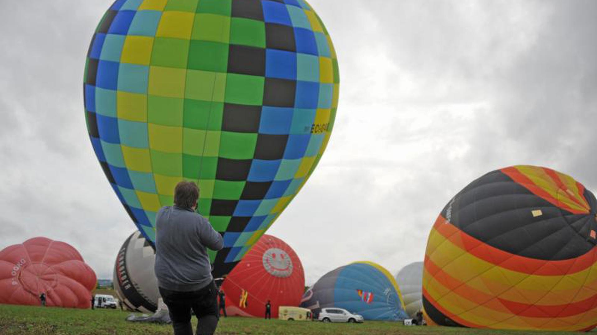 Heißluftballons starten bei Internationalem Treffen in Pforzheim