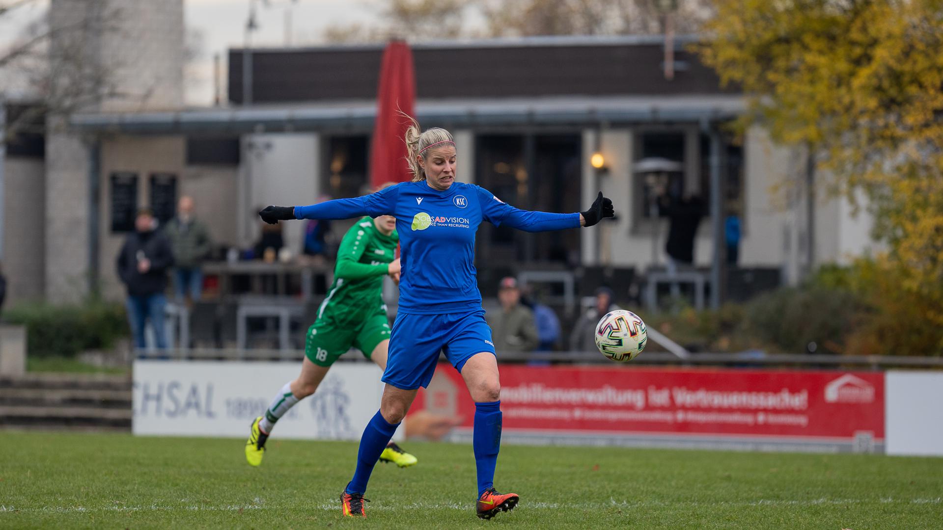 Kaum aufzuhalten: Melissa Zweigner-Genzer ist mit bislang sieben Treffern die beste Torjägerin der Karlsruherinnen. Die jüngsten Niederlagen konnte auch sie nicht verhindern.