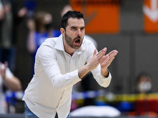 Trainer Aleksandar Scepanovic (Lions).

GES/ Basketball/ ProA: PSK Lions - Nuernberg Falcons, 27.03.2022 --


