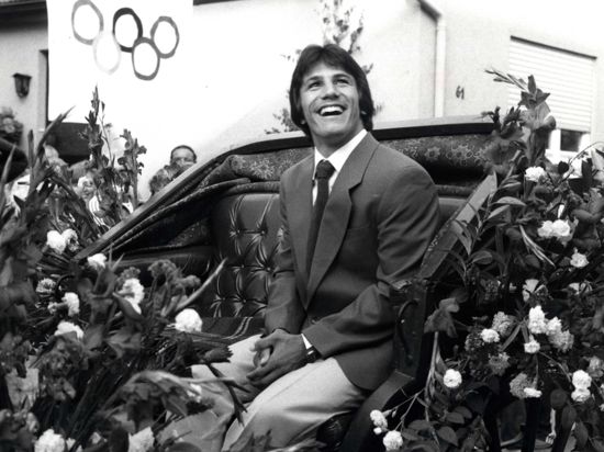 Nach seinem fünften Platz bei den Olympischen Spielen in Los Angeles wurde Martin Herbster im Sommer 1984 in seiner Heimatgemeinde Graben-Neudorf bei einem Empfang gefeiert.