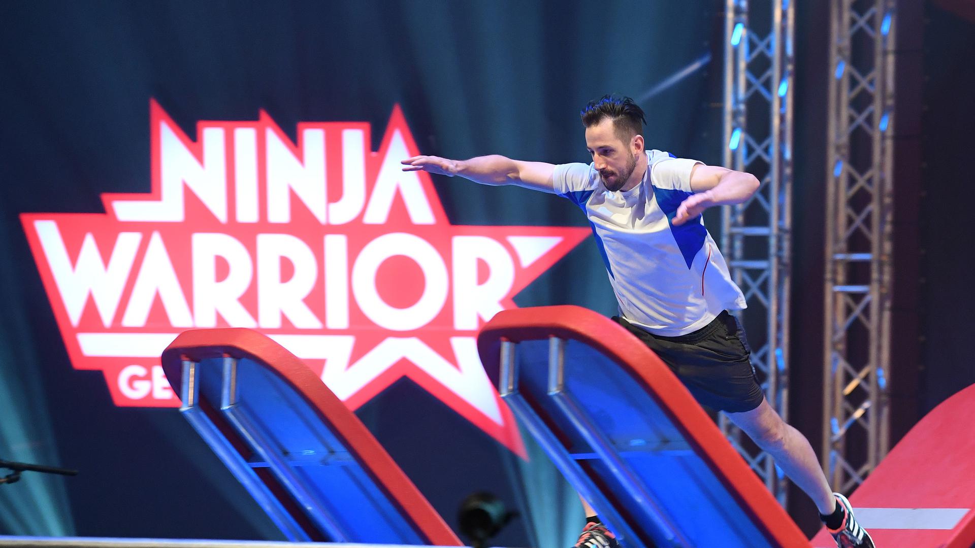 Die Show „Ninja Warrior Germany“, die von 2015 bis 2019 in der Messe Karlsruhe aufgezeichnet wurde, ist beim Fernsehsender RTL eine feste Größe. In absehbarer Zukunft könnten Elemente der Ninja-Parcours beim Fünfkampf Olympia-Premiere feiern.