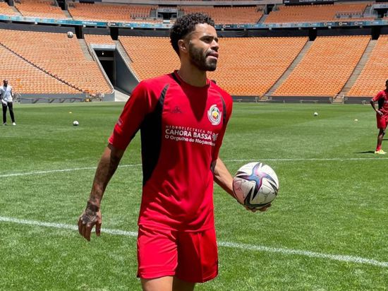 Zwei Wochen lang bereitete sich Stanley Ratifo mit der Fußball-Nationalmannschaft von Mosambik in Johannesburg auf den am Wochenende beginnenden Afrika-Cup vor. 