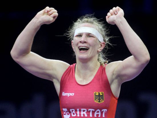 21.09.2023 BelgradeSerbia World wrestling championship WW women s wrestling 62 kg OG/ Olympic Games, Olympische Spiele, Olympia, OS 2024 qualifiers Luisa Niemesch Germany celebrate victory :