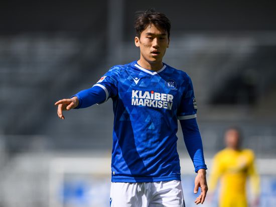 Entscheidung gefallen: Mittelfeldspieler Kyoung-Rok Choi wird über die laufende Saison hinaus das Trikot des Karlsruher SC tragen. 