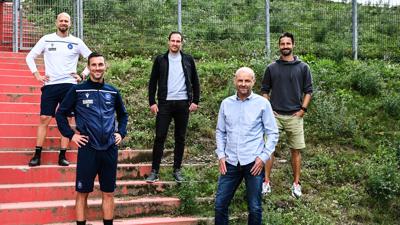 Sie stiegen gemeinsam in die Bundesliga auf und wieder ab. Im Wildpark arbeiten Markus Miller, Christian Eichner, Sebastian Freis, Edmund Becker und Martin Stoll wieder für den KSC-Erfolg. 