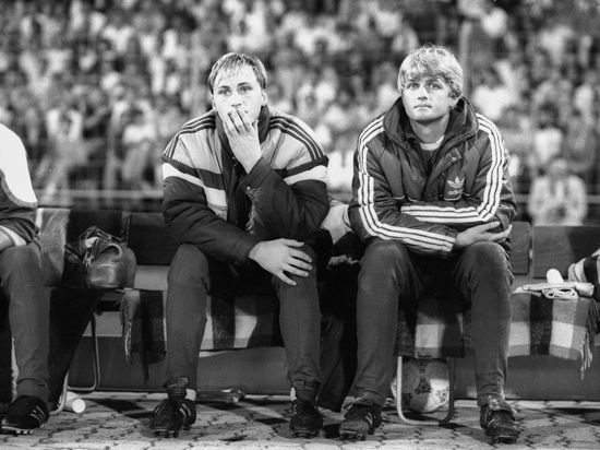 Bankdrücker: Stefan Wimmer (rechts), hier neben Michael Spies, erlebte in der Saison 1987/1988 ein Highlight und viele Enttäuschungen. 