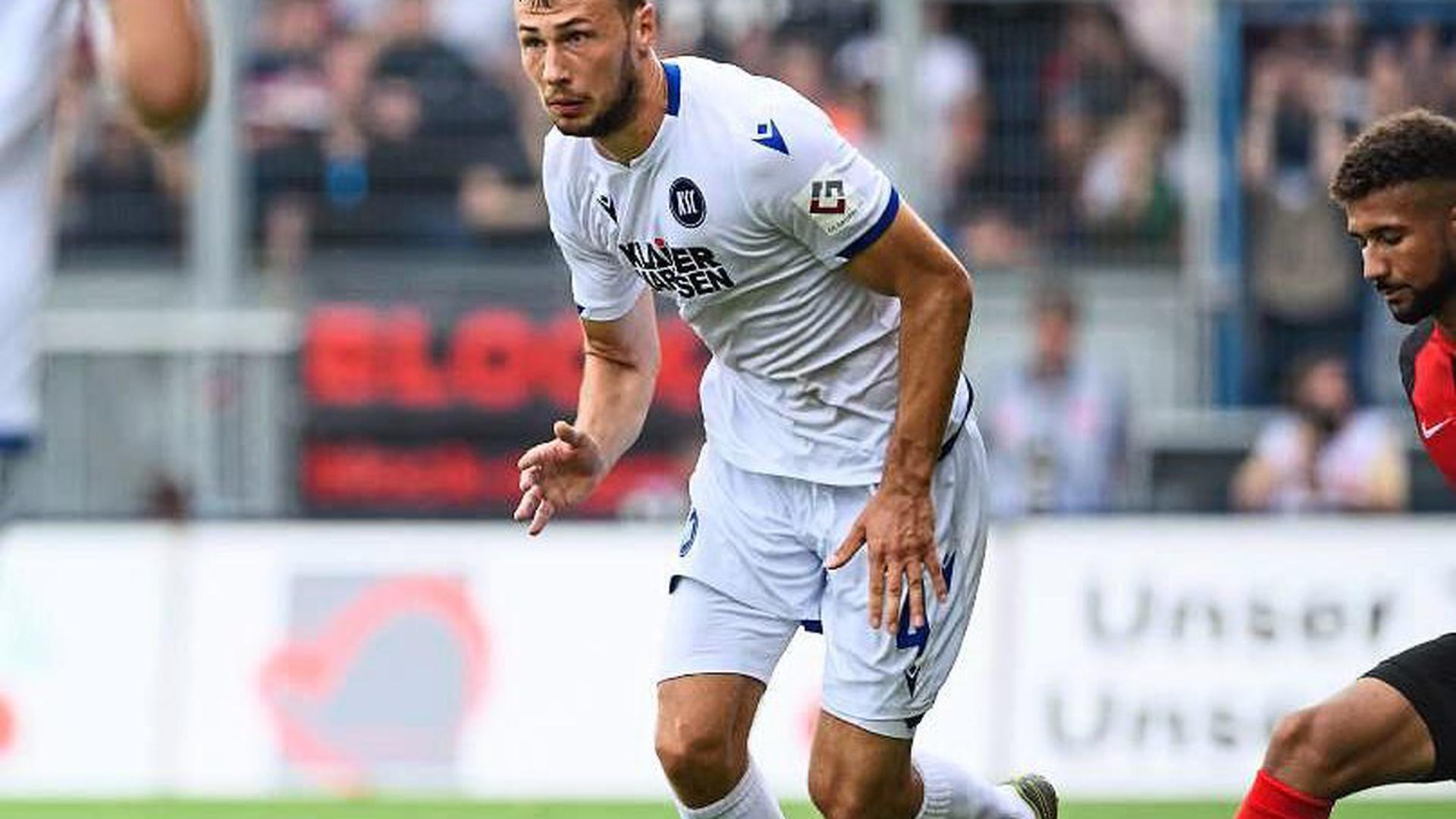 Schlüsselspieler vor der Abwehr: der vom MSV Duisburg nach Karlsruhe gewechselte Lukas Fröde.