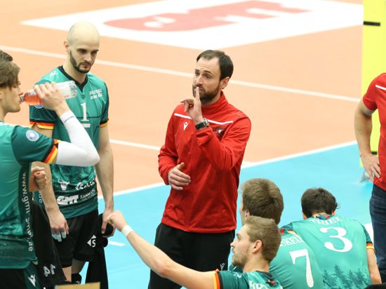 Volleyball-Bundesliga 2020/21, Bisons Bühl mit Cheftrainer Alejandro Kolevich