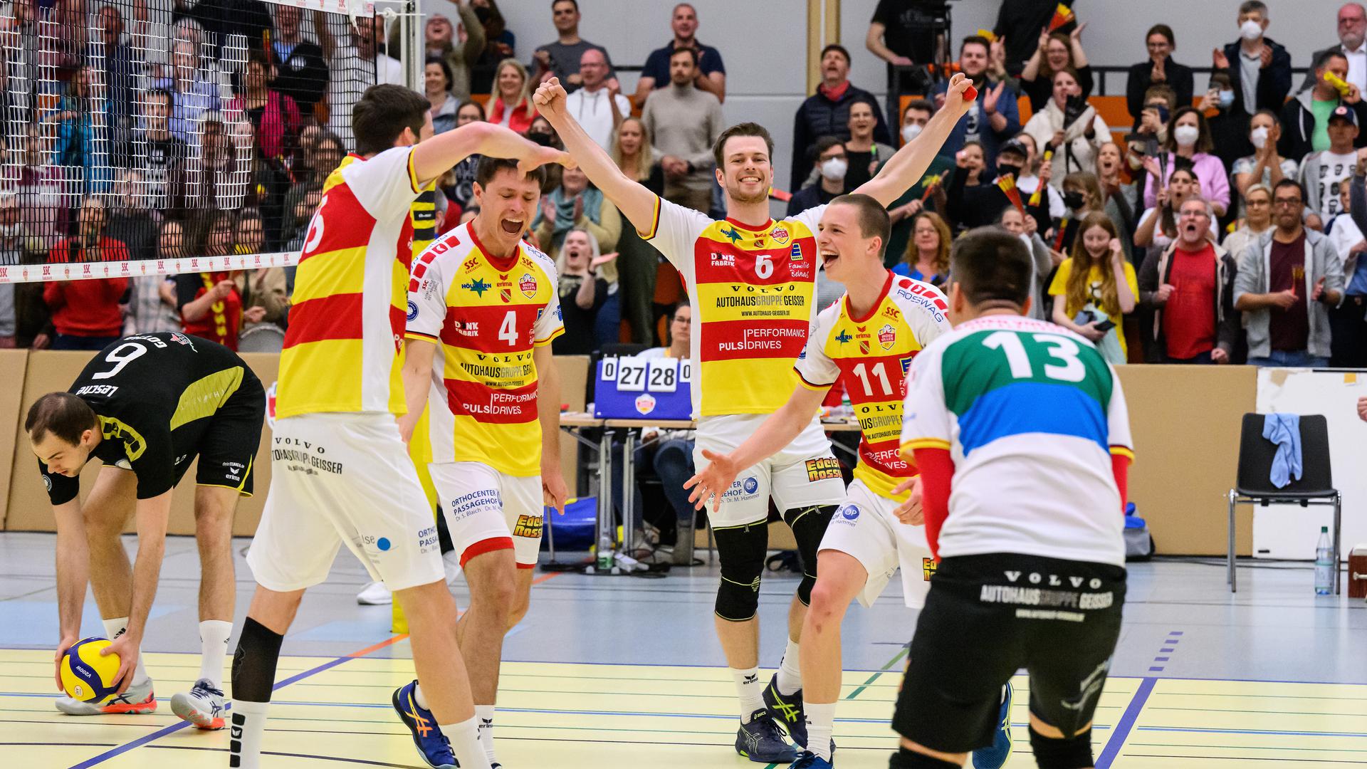 Die Baden Volleys sind nach dem Gewinn der Meisterschaft in der Zweiten Volleyball-Bundesliga jetzt die Gejagten.