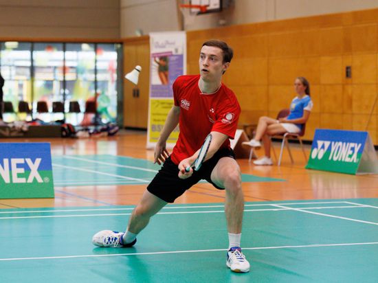 Badminton-Spieler Fabian Schlenga vom BSV Eggenstein-Leopoldshafen in Aktion.