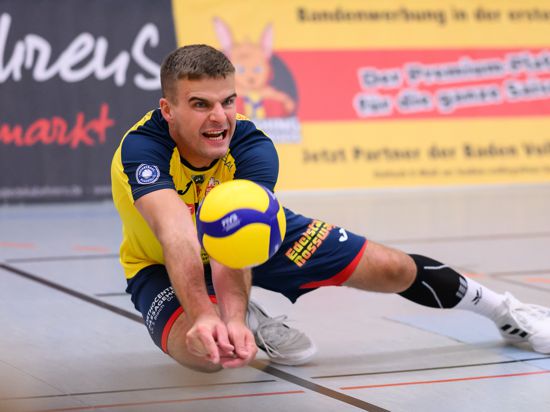 Oliver Chudoba (SSC) beim Aufwaermen

GES/ Volleyball/ 2. Bundesliga-Sued: Baden Volleys SSC Karlsruhe - Youngstars Friedrichshafen, 17.09.2022 --


