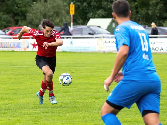 am Ball Emirhan Yasa KSV

GES/ Fussball/ FV Leopoldshafen - Karlsruher SV, 18.09.2022
