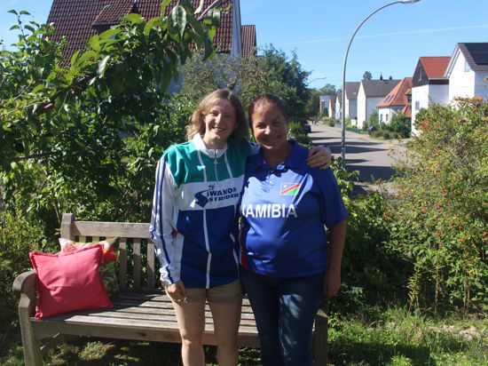 Belinda Oberholster aus Namibia (rechts) war bei Vanessa Berger in Bruchsal zu Besuch.