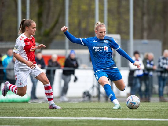 Als Alleinunterhalterin im Angriff des Fußball-Zweitligisten SC Sand erzielte Cindy König in der bisherigen Saison 2022/23 sechs Tore.