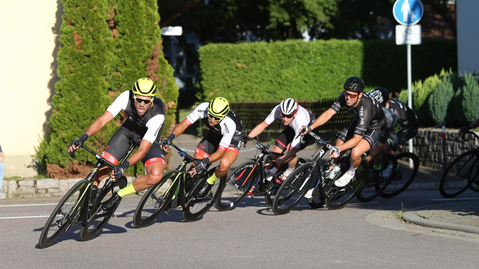 Schwungvoll: Beim Radrennen des RSV Yburg Steinbach können sich die Zuschauer wieder auf schnelle Rennen freuen. Foto: 