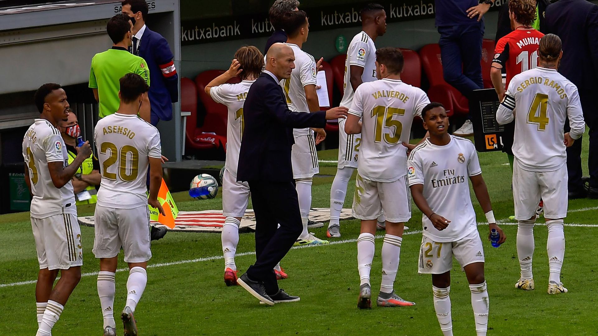 Das Team von Real-Trainer Zinédine Zidane (M.) setzte sich in Bilbao durch.