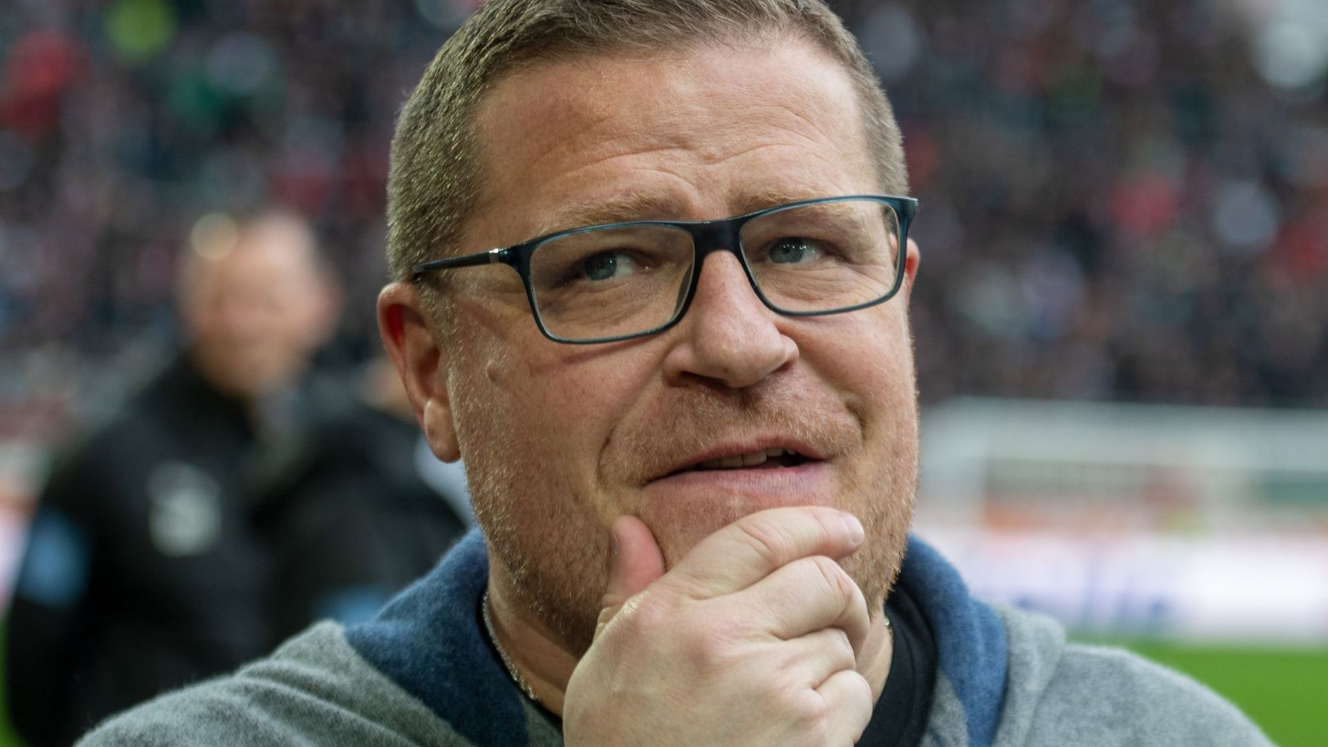 Mönchengladbachs Sportdirektor Max Eberl kann sich vorstellen, dass die Clubs die Kadergrößen beschränken.