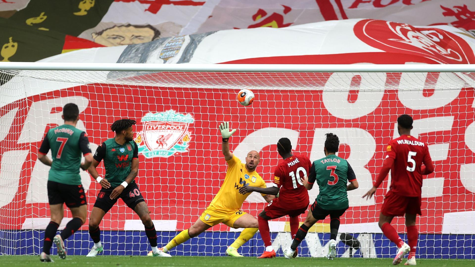 Sadio Mané (3.v.r) erzielte für den FC Liverpool das 1:0.