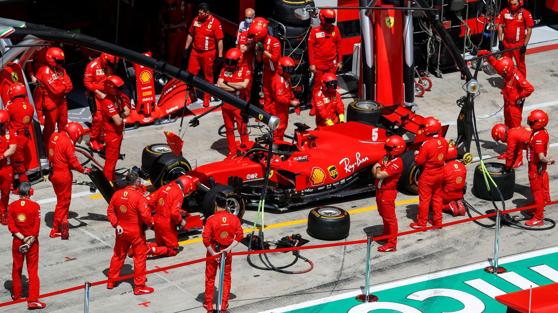Sebastian Vettel und Ferrari erlebten beim zweiten Spielberg-Rennen einen rabenschwarzen Tag.