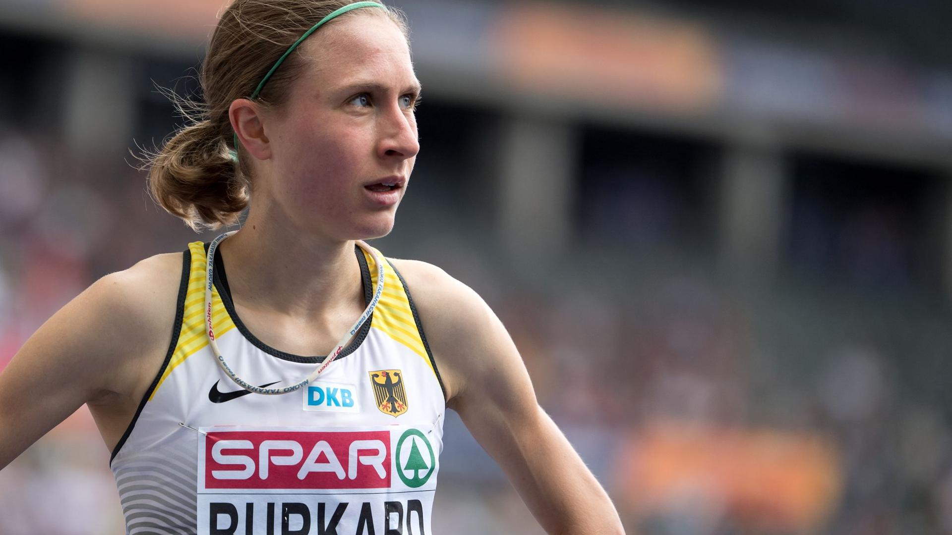 Burkard sich bei den bei den deutschen Meisterschaften der Leichtathleten ihren ersten Titel über 3000 Meter Hindernis gesichert.