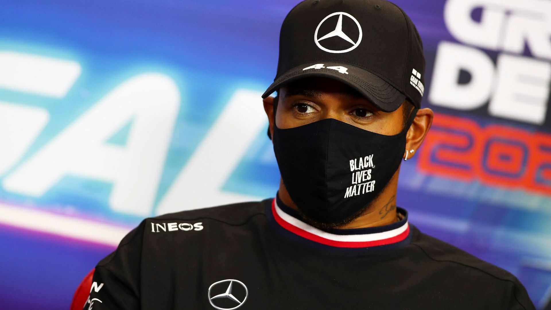 Mercedes-Superstar Lewis Hamilton sieht auch Chancen in einem Rennen in Saudi-Arabien.