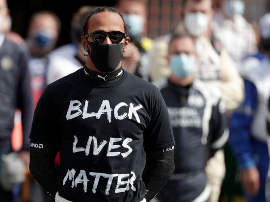 Formel-1-Weltmeister Lewis Hamilton bezieht klar Stellung: „Black lives Matter“.